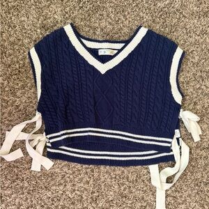 Boutique Cropped Sweater Size S